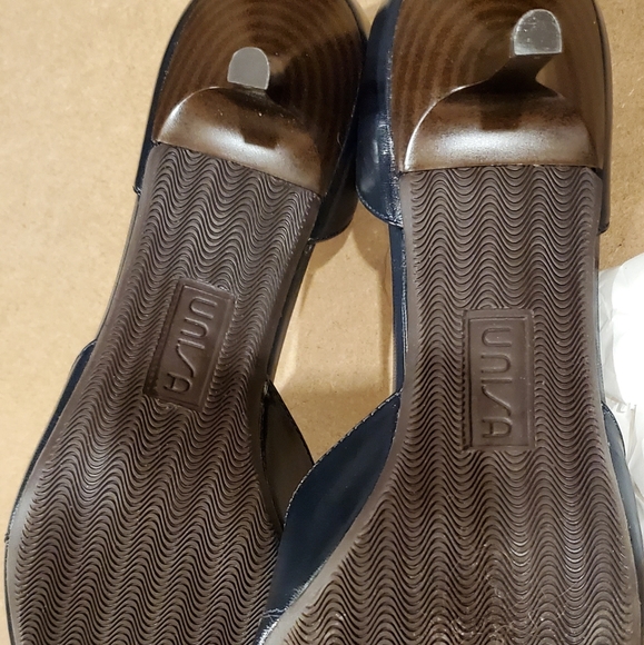 Unisa Size 9 1/2 Viscaya Navy Blue Shoes - Picture 3 of 4